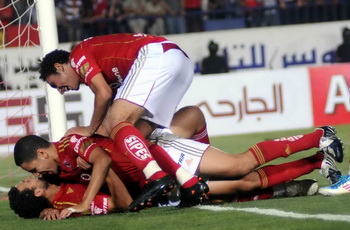 هكذا احتفلوا باللقب: جدارة التتويج واستمرار جوزيه وسعادة لقب وتحدي الأحمر 29761-9
