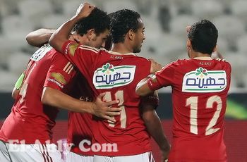 الأهلي يعلن قائمة النهائي بقوة دفع خماسي 44214-rg_ahlyteam_180