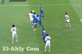 بالفيديو فضيحة تحكيمية تهدي التقدم للزمالك على الترسانة