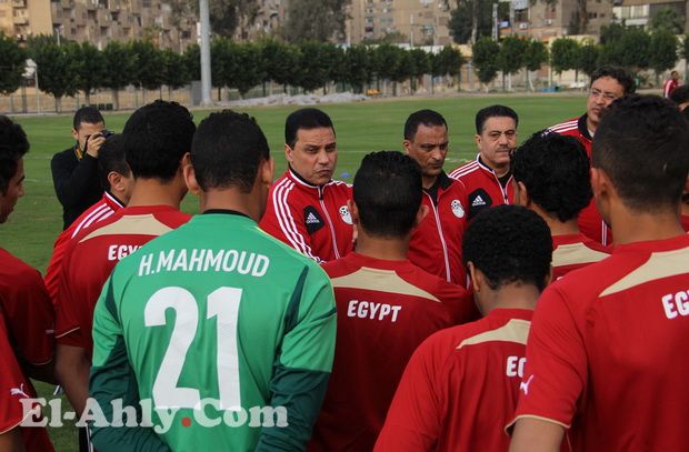 منتخب مصر الأوليمبي يتعادل بعشرة لاعبين مع المغرب في مباراة مثيرة
