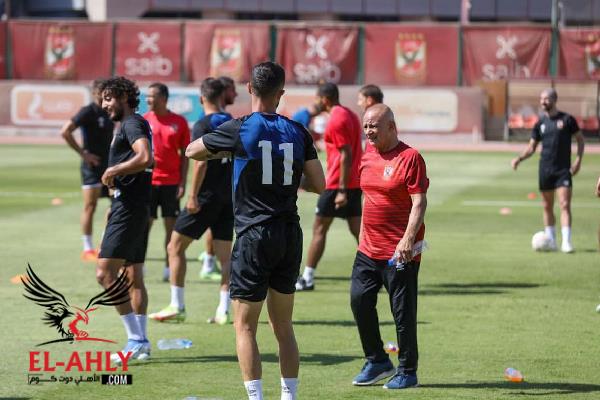 اخبار الاهلي / تدريبات بالكرة وتأهيل واجتماع بسافيو في مران الأهلي المسائي اخبار الاهلي / تدريبات بالكرة وتأهيل واجتماع بسافيو في مران الأهلي المسائي