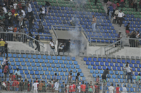 صور وفيديو ألعاب نارية في مدرجات مباراة مصر وتونس