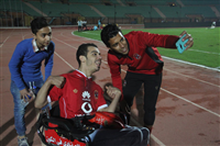 صور أحمد حمودي مع مشجع أهلاوي بعد الفوز على بتروجيت