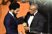 صور تتويج محمد صلاح بجائزة أفضل لاعب أفريقي وهيكتور كوبر بأفضل مدرب