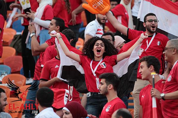 حماس جماهيري وتدعيم للاعبين قبل مباراة مصر وجنوب إفريقيا في كأس الأمم الإفريقية