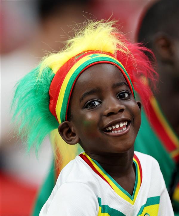 إنجلترا تنهي الحلم الأفريقي وسط كرنفال سنغالي بالمدرجات